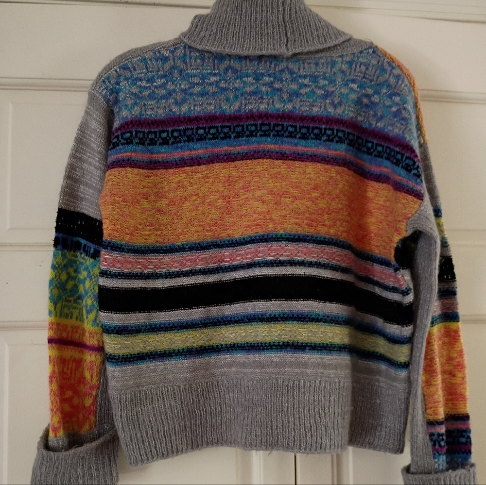 Free People Colorful Knit Turtleneck Sweater.Very Good Condition. - Picture 4 of 7